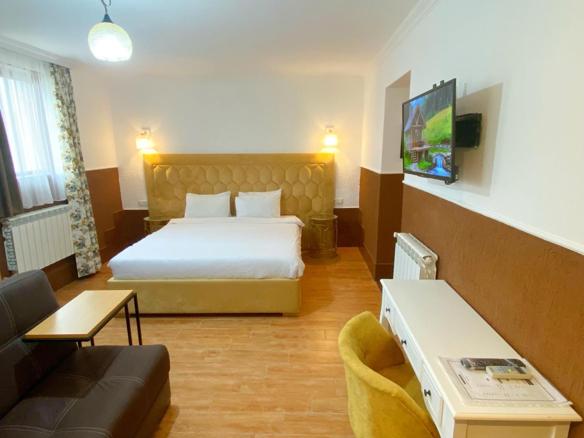 Hotel Orange Kutaisi Exterior photo