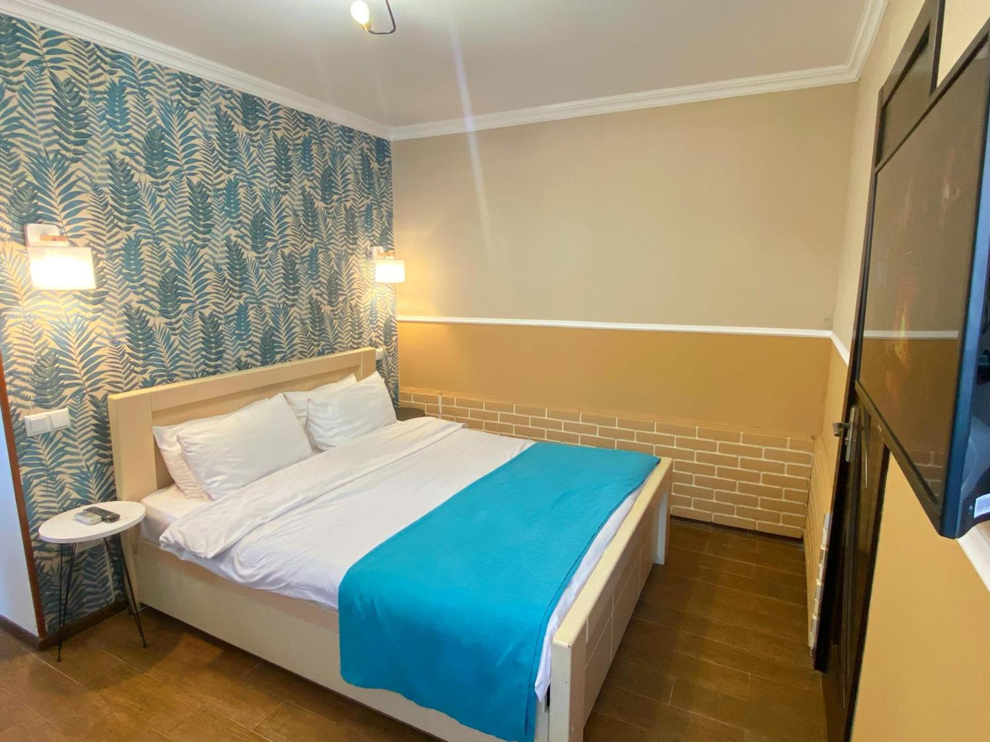Hotel Orange Kutaisi Exterior photo